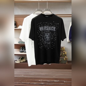 Versace ： новая коллекция весна-лето
