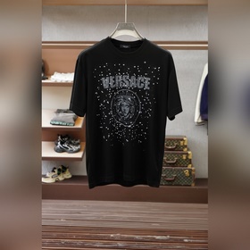 Versace ： новая коллекция весна-лето