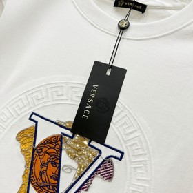 Versace — эксклюзивная новинка： мужска