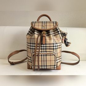 Классический рюкзак в клетку — ретро и