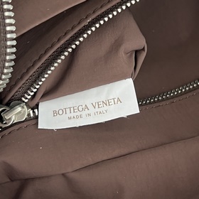 #BV Intrecciato Косметичка с текстурир