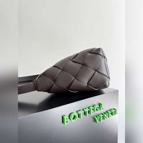 Новая сумка Diago Hobo Bag от BOTTEGA
