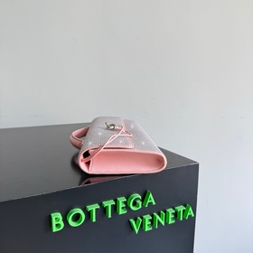Новая сумочка Andiamo от Bottega Venet
