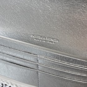 Новая сумочка Andiamo от Bottega Venet