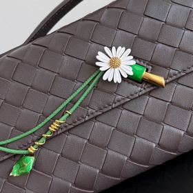 Клатчи Bottega Veneta уже в продаже! Т