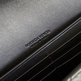Клатчи Bottega Veneta уже в продаже! Т