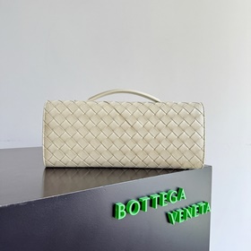 Клатчи Bottega Veneta уже в продаже! Т