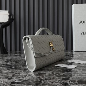 Bottega Veneta： эта сумочка (из кашеми