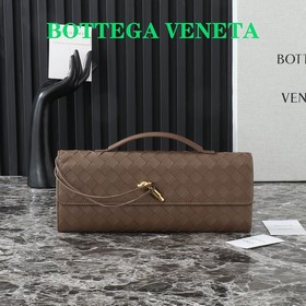 Эта вечерняя сумочка Bottega Veneta де