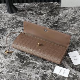 Эта вечерняя сумочка Bottega Veneta де