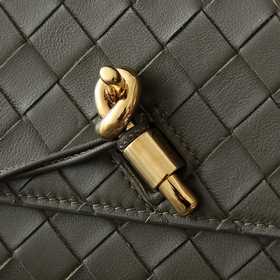Эта вечерняя сумка Bottega Veneta дейс
