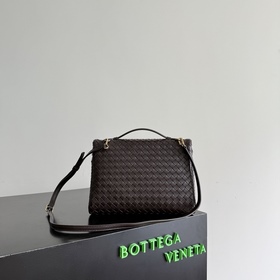Новая косметичка Soft Vanity среднего 