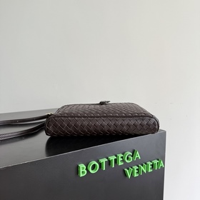 Новая косметичка Soft Vanity среднего 