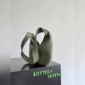 Новинка BOTTEGA VENETA 2026 — мужская 