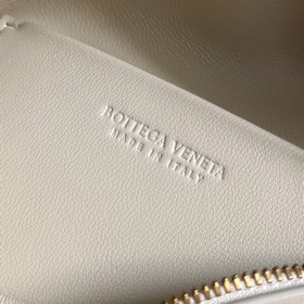 Новая женская косметичка BOTTEGA VENET
