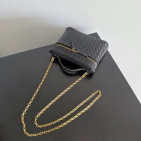 Новая женская косметичка BOTTEGA VENET