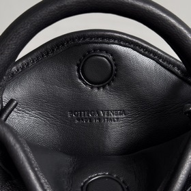 Мини-сумочка Bottega Veneta Candy Cobb