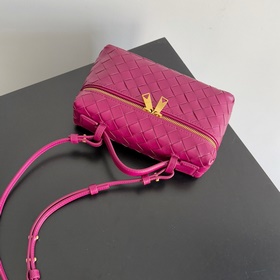 Bottega Veneta, коллекция из замши, ос