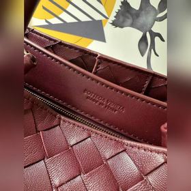 Модель：874957 Bottega Veneta — новая м