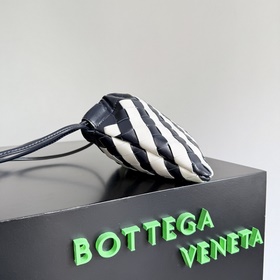 Мини-версия сумки BOTTEGA VENETA DUSTB