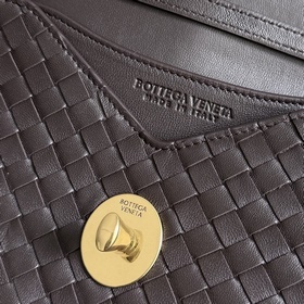 Новая модель 2026 года от BOTTEGA VENE