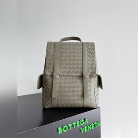 Новый рюкзак Bottega Veneta из коллекц