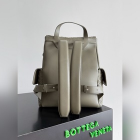 Новый рюкзак Bottega Veneta из коллекц