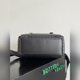 Новый рюкзак Bottega Veneta из коллекц