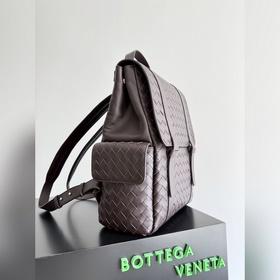Новый рюкзак Bottega Veneta из коллекц