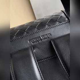 Артикул： 805971 Мужской рюкзак BOTTEGA