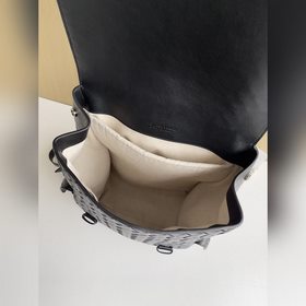 Артикул： 805971 Мужской рюкзак BOTTEGA