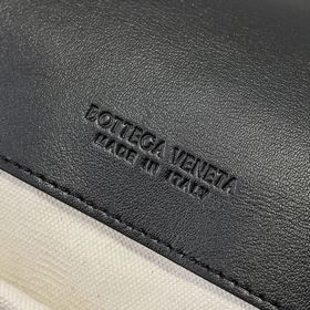Новый рюкзак Bottega Veneta из коллекц