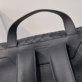 Новый рюкзак Bottega Veneta из коллекц
