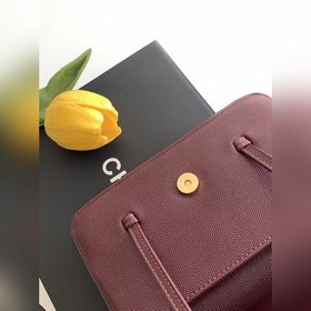 26 Preppy Coco — из кожи быка с тексту