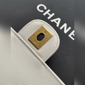 26 Preppy Coco — из кожи быка с тексту