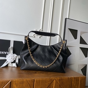Сумка Chanel 26C из ранневесенней колл