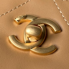 Сумка Chanel 26C из ранневесенней колл
