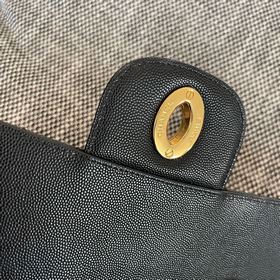 CHANEL VINTAGE — та же модель, что и у