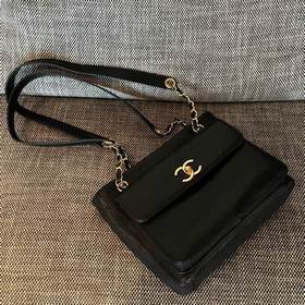 CHANEL VINTAGE Сумка в форме упаковки