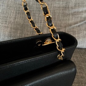 CHANEL VINTAGE Сумка в форме упаковки 