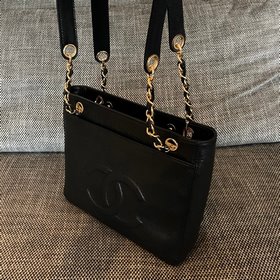 CHANEL VINTAGE Сумка в форме упаковки 
