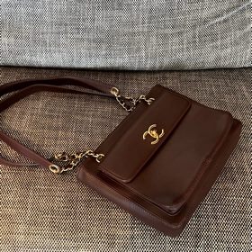 CHANEL VINTAGE Сумка в форме упаковки
