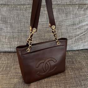 CHANEL VINTAGE Сумка в форме упаковки 