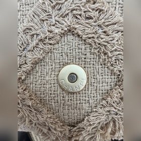 В наличии： винтажная сумка Chanel из с