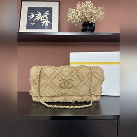 Оригинальная винтажная сумка Chanel из
