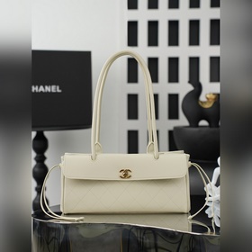 Chanel 26S Новая модель сумки «багет»
