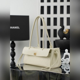 Chanel 26S Новая модель сумки «багет»
