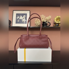 Chanel 26S Новая модель сумки «Багет»