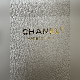Chanel 26S Новая модель сумки «Багет»