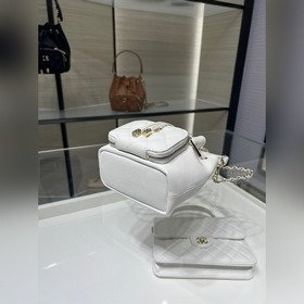 Новая модель Chanel 25B： маленькая сум